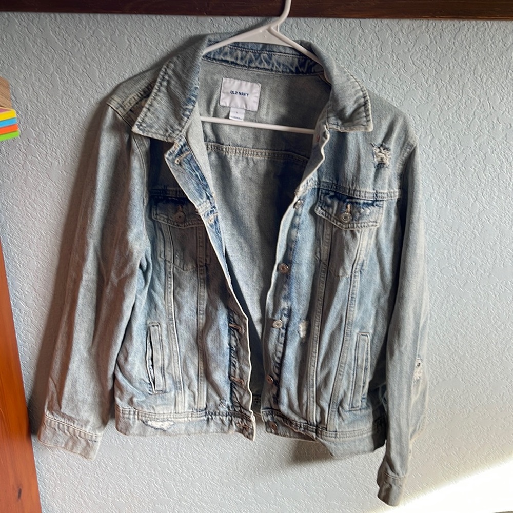 Super cute distressed jean jacket
